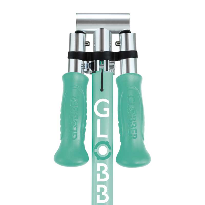 Детска Сгъваема Тротинетка С Две Светещи Колела Globber Flow Foldable Junior Lights - Ментова --- BebeMama