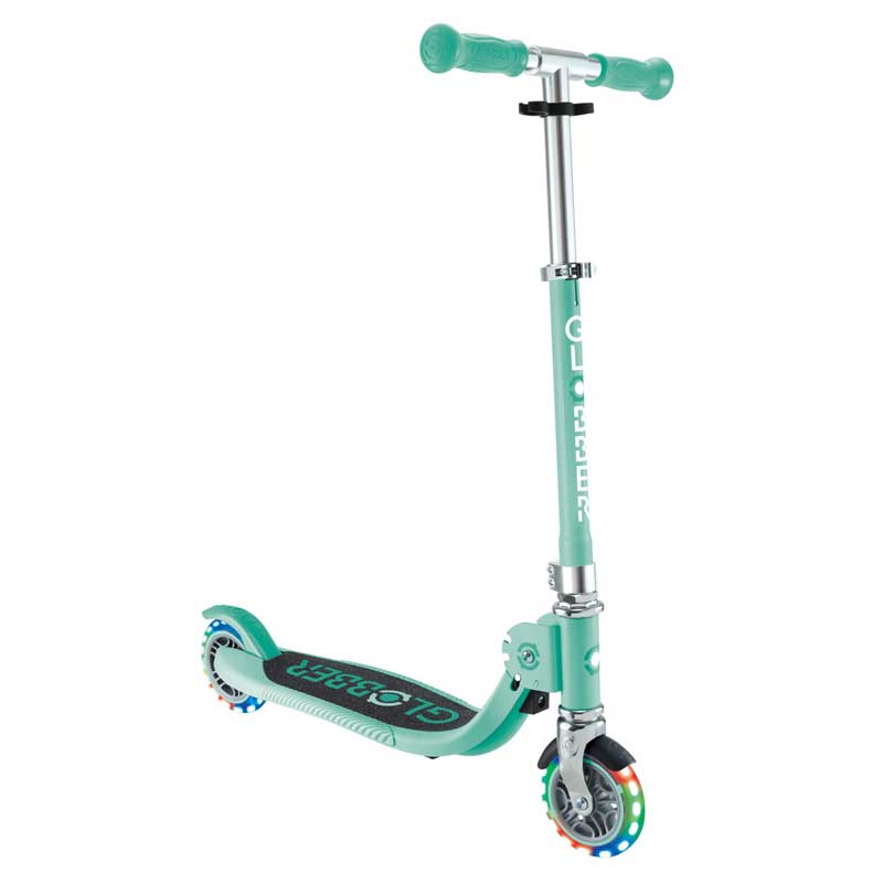 Детска Сгъваема Тротинетка С Две Светещи Колела Globber Flow Foldable Junior Lights - Ментова --- BebeMama