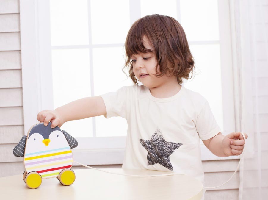 Детско дървено пингвинче за дърпане - Дървени Играчки - Classic World - BebeMama