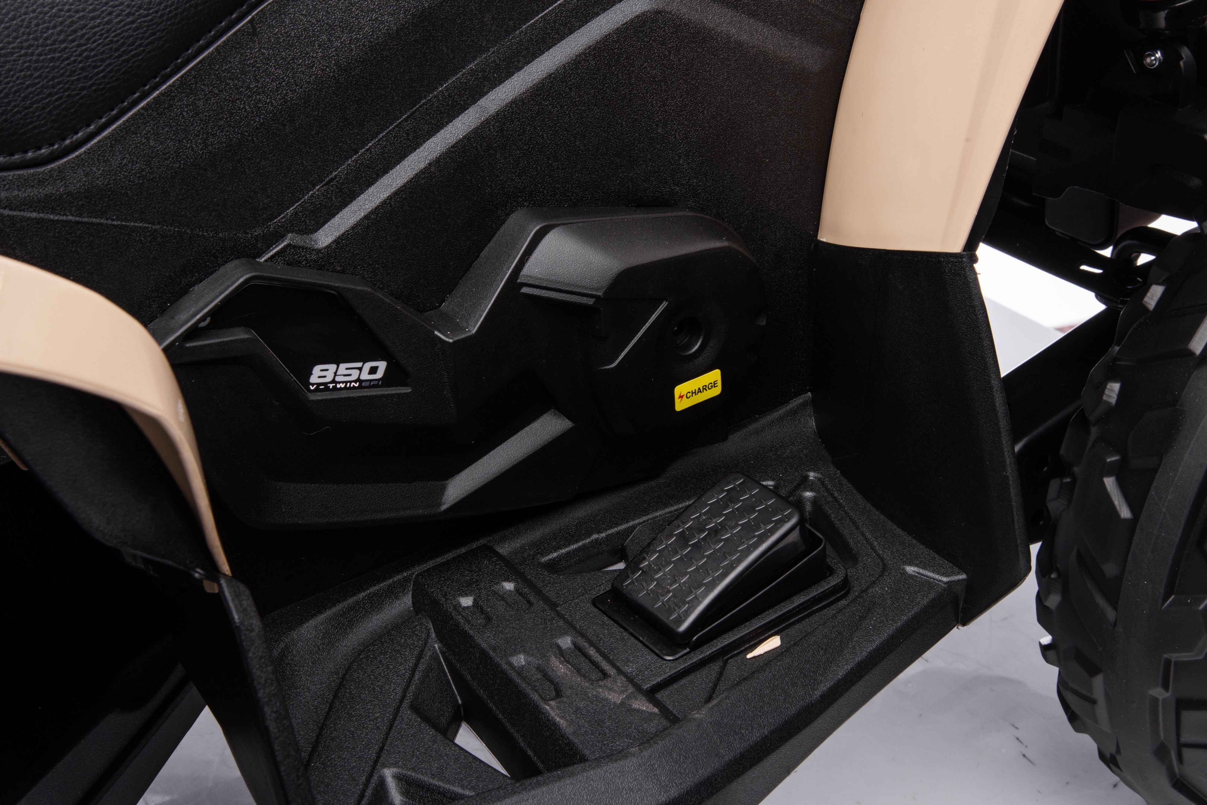 Акумулаторна Кола Licensed Can Am Renegade Atv Khaki Kikkaboo