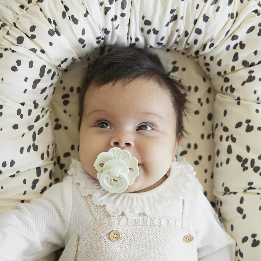 Бебешка Залъгалка Binky Bloom 3+ М. Vanilla White Elodie