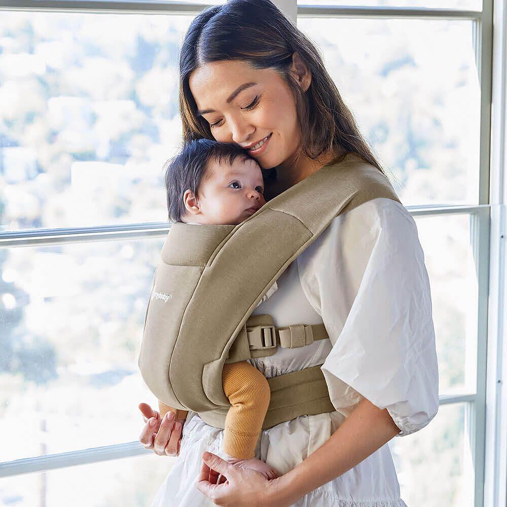 Eргономична Раница Embrace Soft Olive Ergobaby