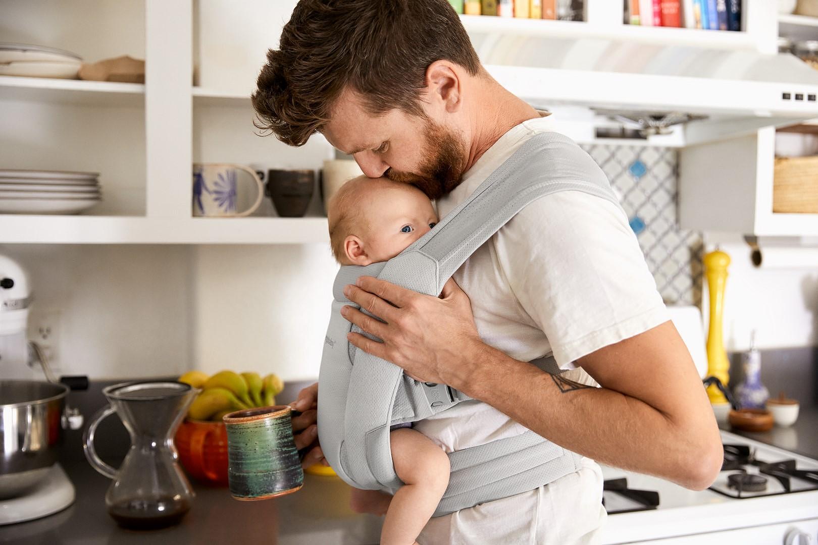 Ергономична Раница За Бебе Embrace Soft Air Soft Grey Ergobaby