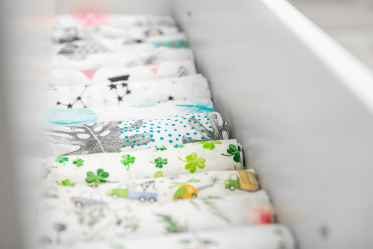 Муселинова Пелена За Повиване 70X80 – Малки Звезди --- BebeMama