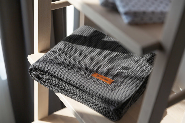 Плетено Одеяло – Графит 100X80 --- BebeMama