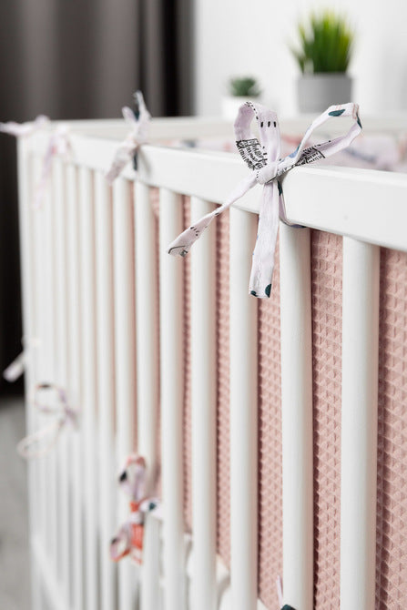 Обиколник За Детска Кошара Waffle Fox Pink --- BebeMama