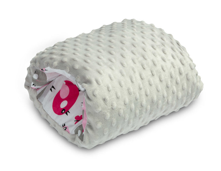 Възглавница За Кърмене - Minky Sparrows --- BebeMama