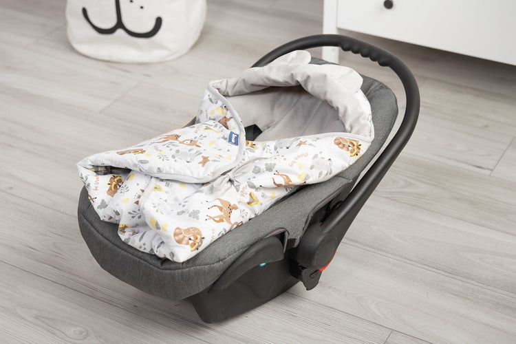 Sensillo Autósülés Betét 0-13Kg. 90X90 Kaland A Fehér Erdőben