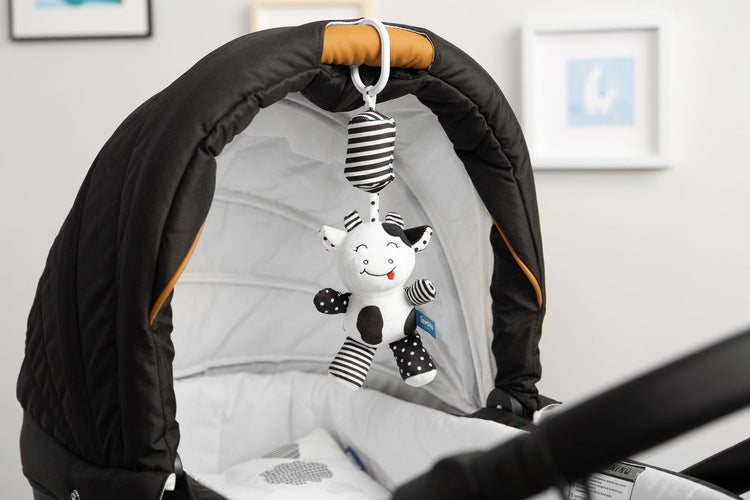 Черно-Бяла Висулка За Количка- Крава --- BebeMama