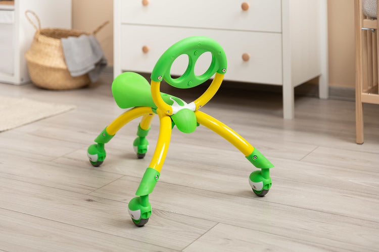 Количка за яздене Beetle 2В1 Тип Бръмбър Зелен Caretero Toyz --- BebeMama