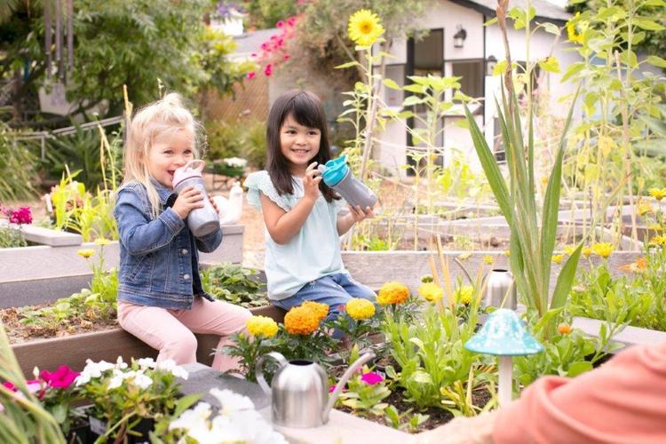 Бутилка С Мек Накрайник 350 МлМомиче --- BebeMama