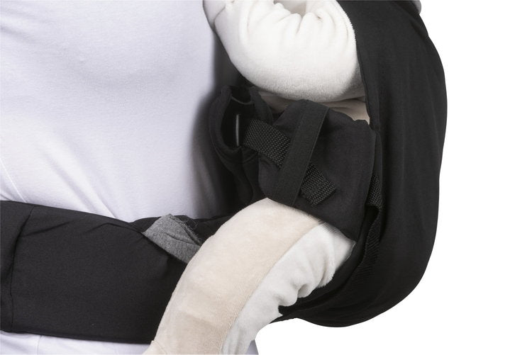 Кенгуру Skin Fit Carrier Black Beauty --- BebeMama