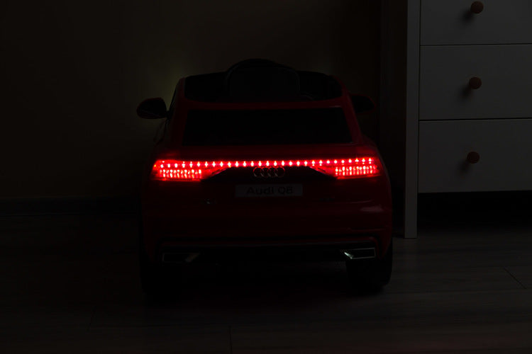 Акумулаторен Автомобил Audi Rs Q8 Червен Caretero Toyz