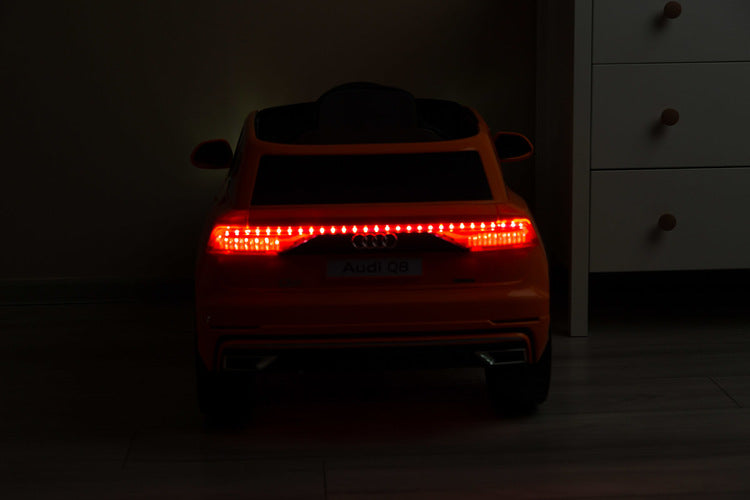 Акумулаторен Автомобил Audi Rs Q8 Оранжев