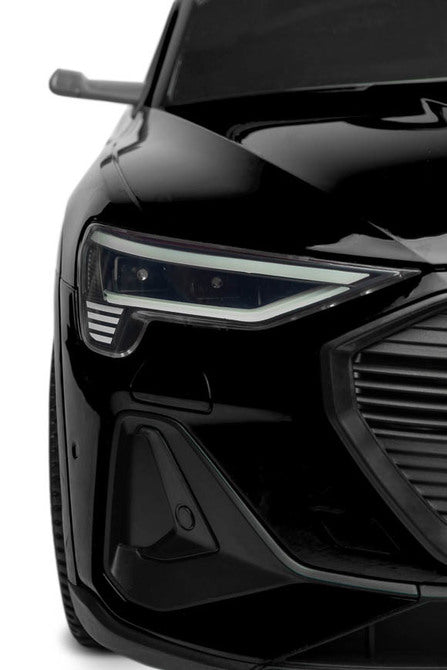 Акумулаторен Автомобил Audi Etron Spоrtback Черен Caretero Toyz