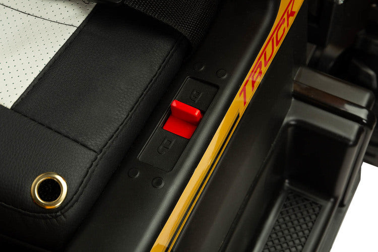 Акумулаторна Кола Самосвал Жълт Caretero Toyz --- BebeMama