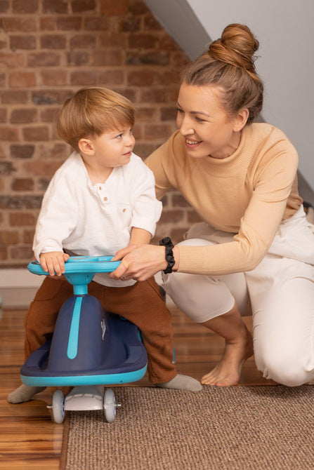 Кола Gravity Тип Бръмбър За Возене Ride-Оn Fiesta Beige Caretero Toyz --- BebeMama