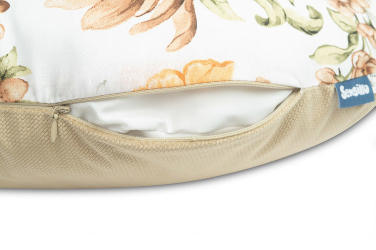 Възглавница За Хранене Velvet Square Beige --- BebeMama