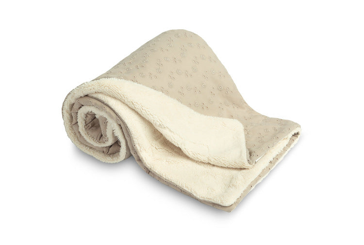 Pătură brodată 80x100 in plush