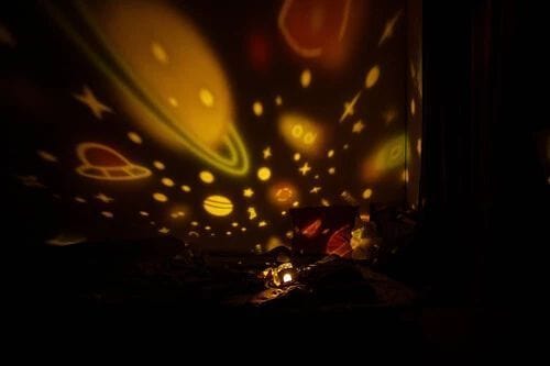 Проектор Къща Gio-176