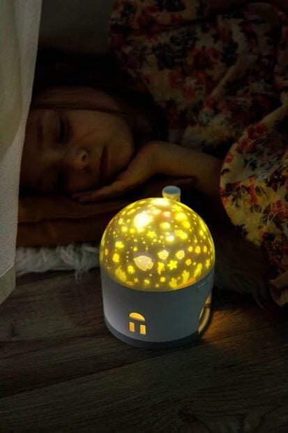 Проектор Къща Gio-176