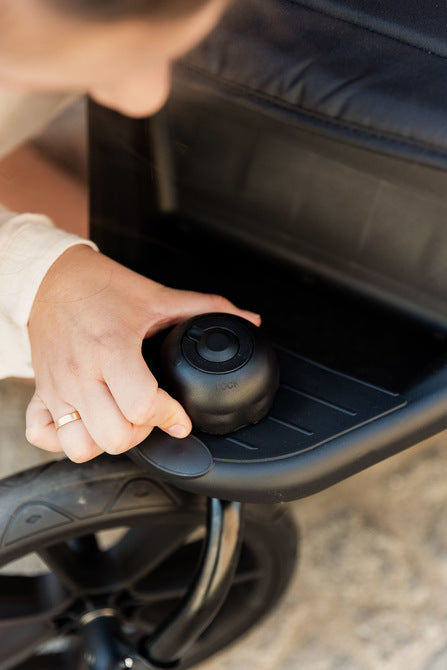 Cărucior pentru bebeluși Lima, negru, Caretero