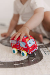 Образователна Играчка Плюшени Колички 4 Броя С Пътна ПостелкаИ Чанта 12 + Toyz