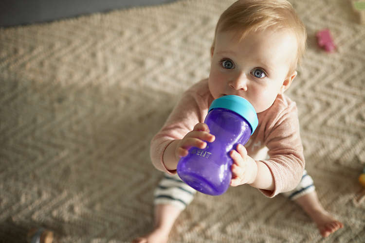 Неразливна Чаша С Мек Накрайник Philips Avent 9+ Лилава