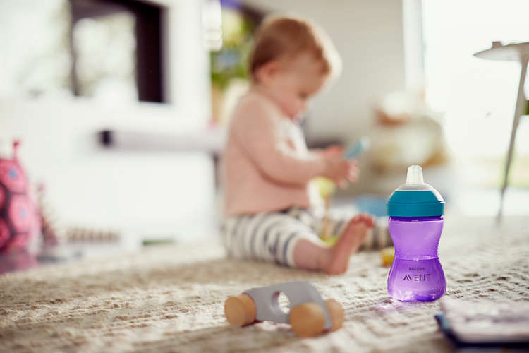 Неразливна Чаша С Мек Накрайник Philips Avent 9+ Лилава