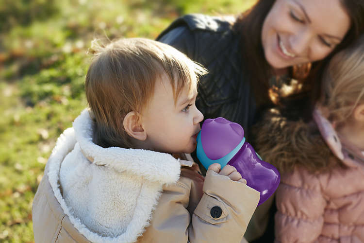 Неразливна Чаша Със Сламка 200 Мл Момиче --- BebeMama