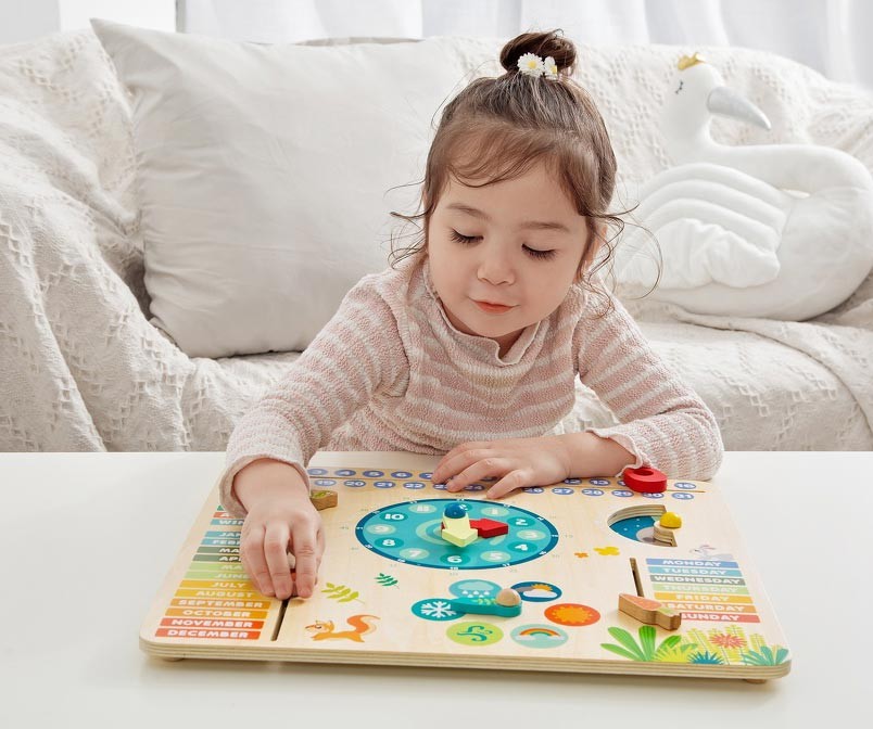 Играчка - Часовник С Календар Горски Обитатели --- BebeMama