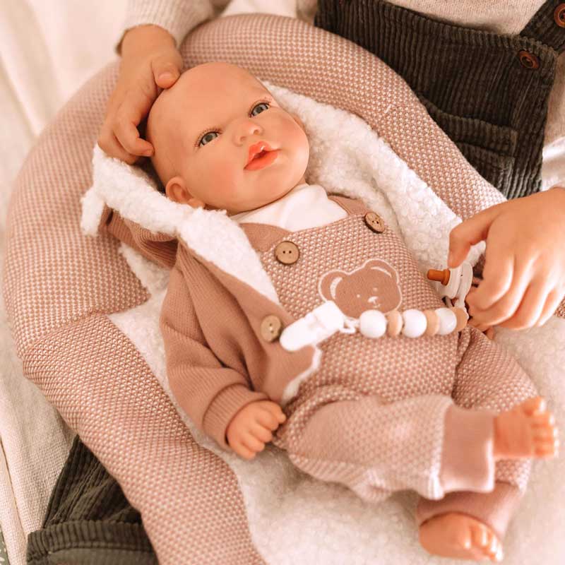 Кукла-Бебе Жада С Вълнен Розов Костюм И Пелена, Реално Тегло - 40 См