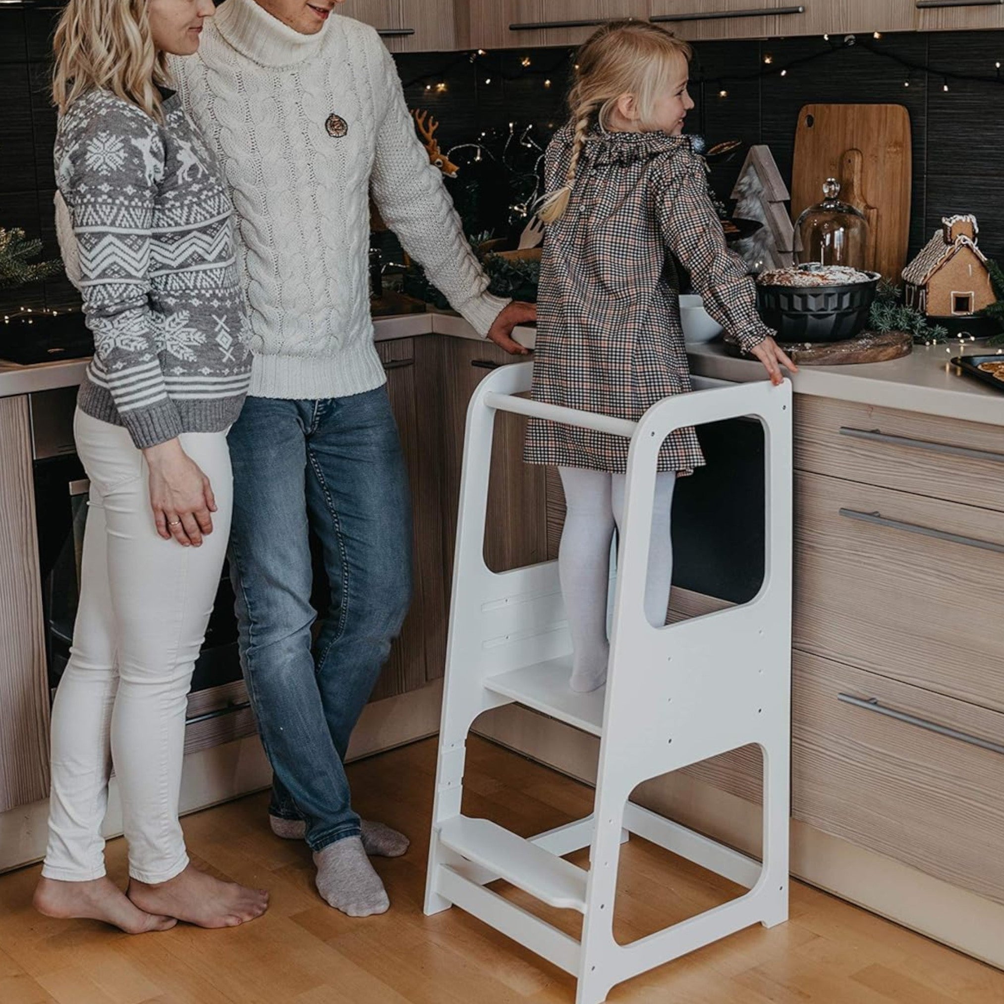 Turnul Montessori Ginger Home, scaun educațional cu tablă și înălțime reglabilă, alb, pentru copii între 1 și 4 ani