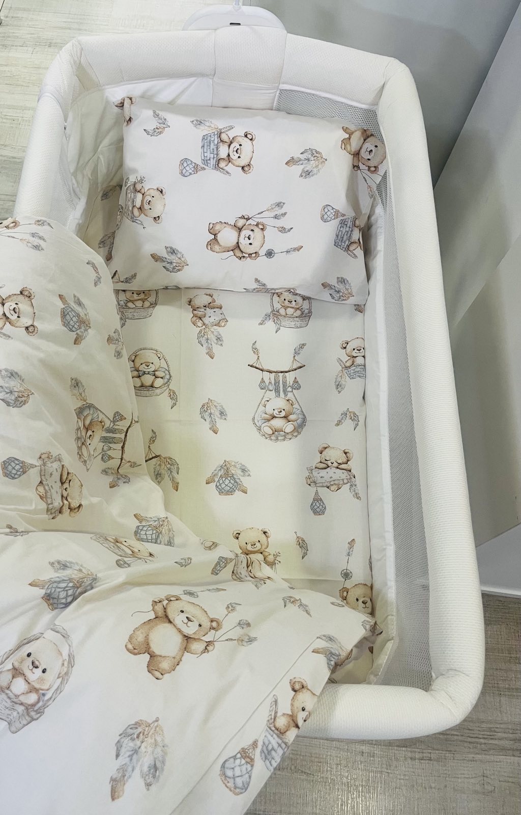 Спален Комплект За Мини Кошара 5ч Мече В Кошничка Galix