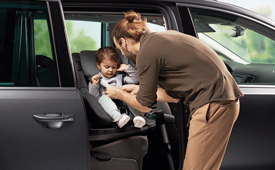 Bază pentru scaun auto Britax Römer Flex Base Isense