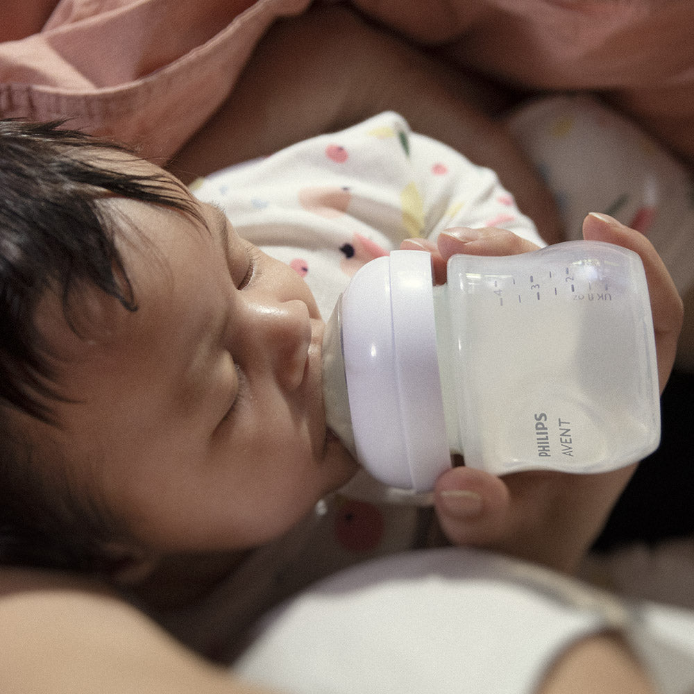 Комплект За Бебе Шише Natural Response 125 Мл 0м+ И Залъгалка 0 6м Philips Avent