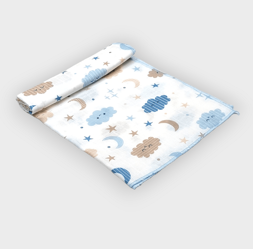 Scutec de muselină Rainy Baby 50x110 cm. Nori albaștri și stele