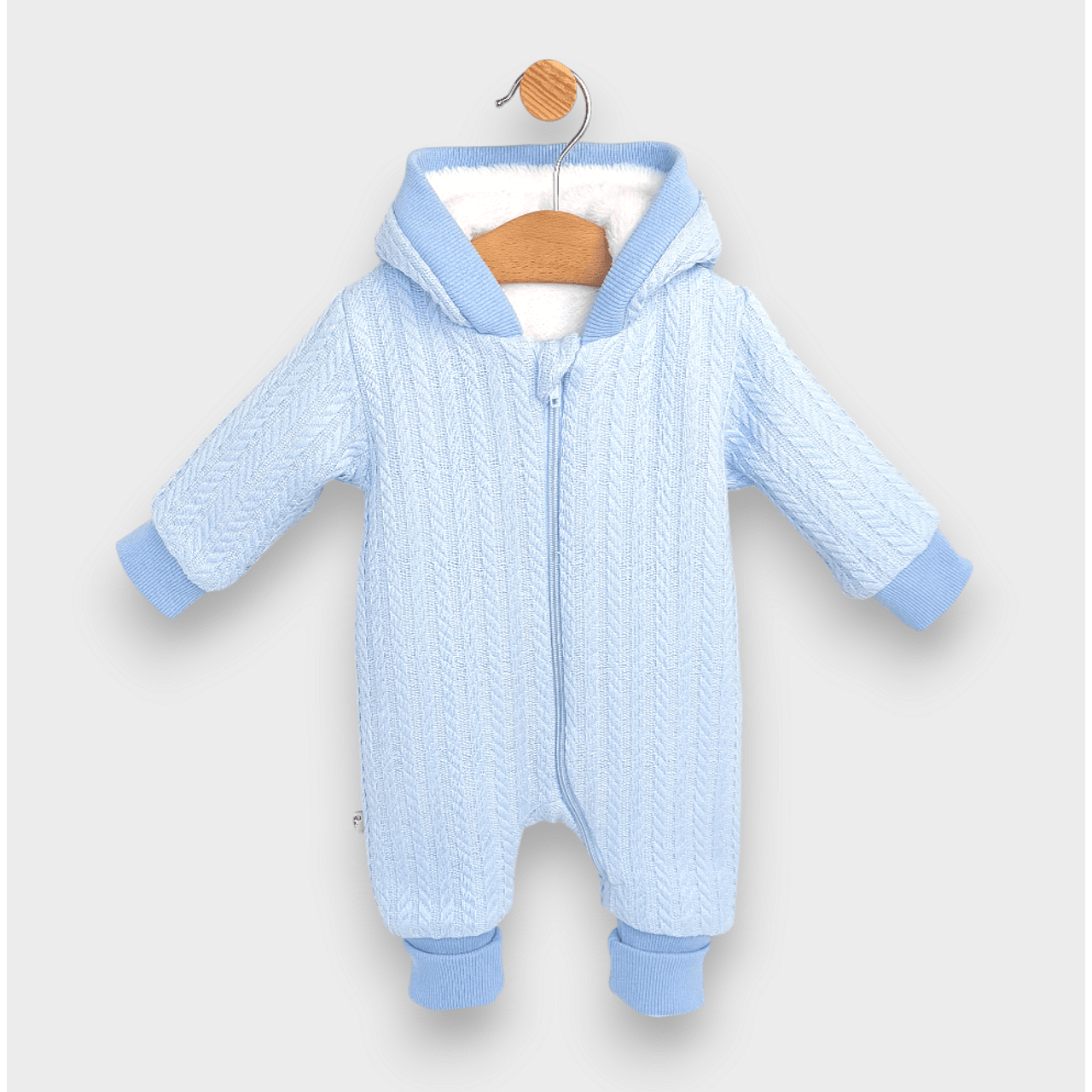 Salopetă tricotată Rainy Baby cu fermoar și glugă 56 - 80 cm. Albastră