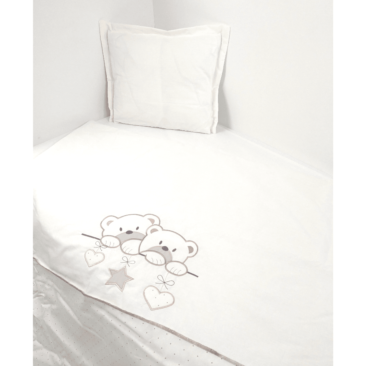 Set de lenjerie de pat Rainy Baby 3 piese 60x120 cm. Ursuleți stele ecru