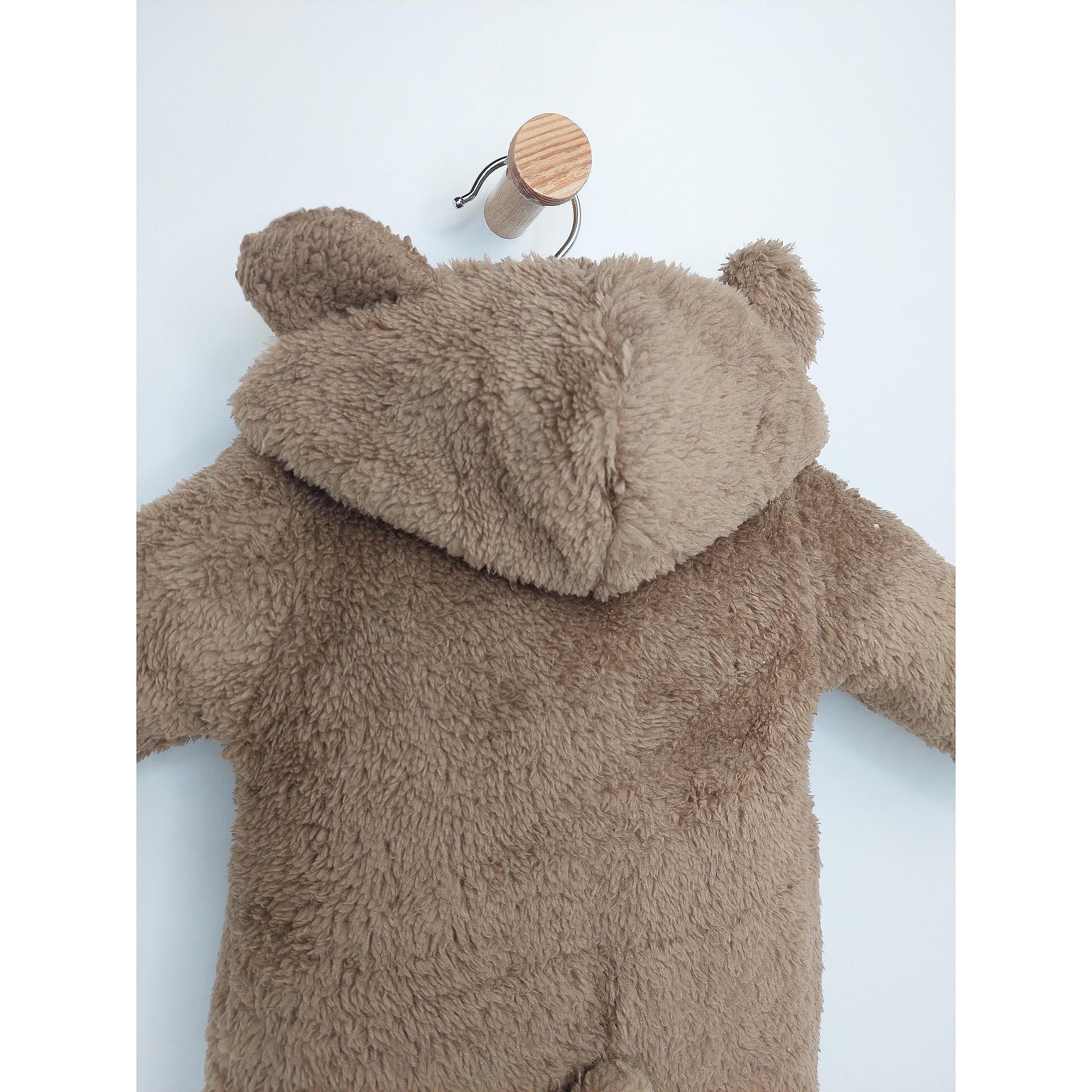 Salopetă de iarnă Rainy Baby cu ursuleț de pluș 48-80 cm, maro