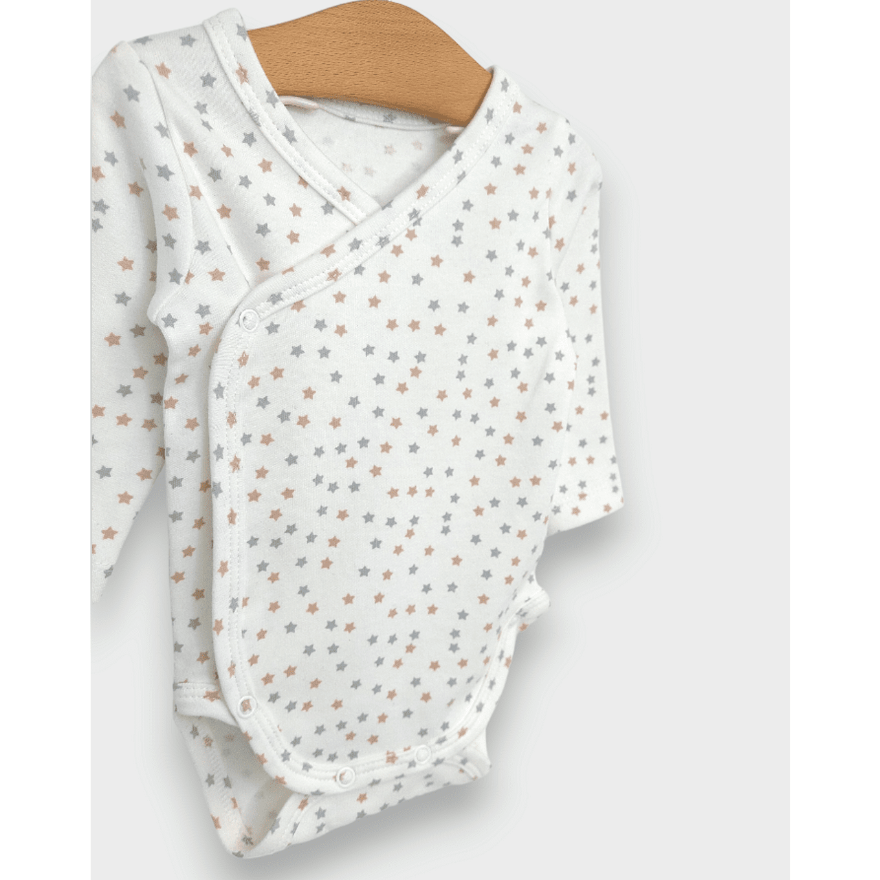 Body de ploaie pentru bebeluși cu închidere laterală, gri și stele bej, 48 - 68 cm.