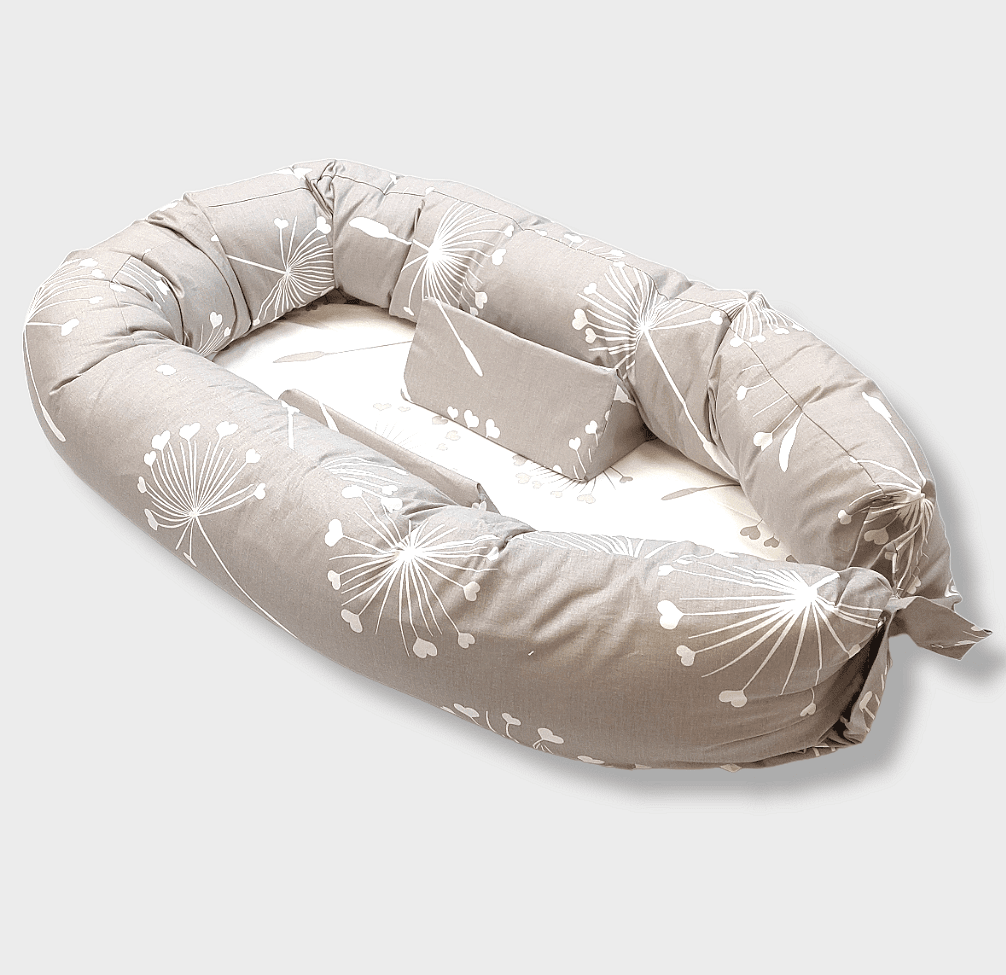 Cuib de bebeluși ploios cu limitatoare, păpădii maro