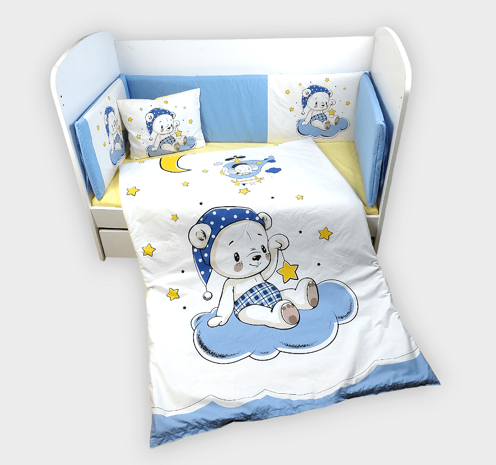 Protecție pentru pătuț Rainy Baby 65x110 cm. Ursuleț albastru