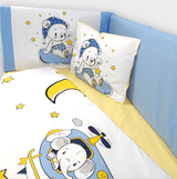 Protecție pentru pătuț Rainy Baby 65x110 cm. Ursuleț albastru