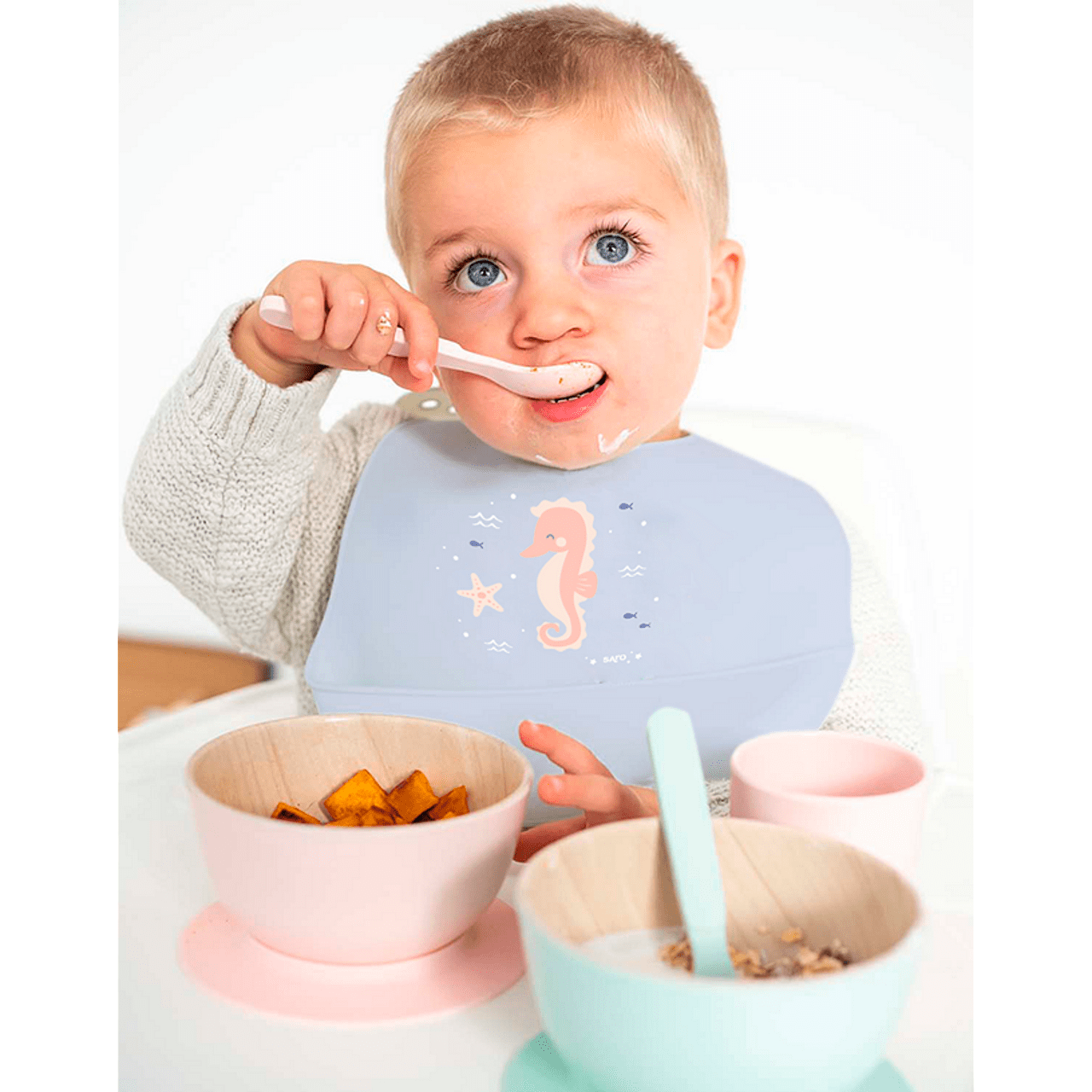 Saro Baby Party Hunter Mentazöld Szilikon Előke