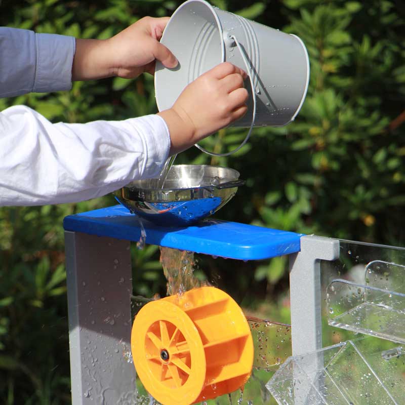 Сензорен Игрален Комплект С Вода И Пясък От Дърво Classic World