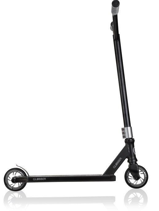 Тротинетка За Фристайл И Скачане Gs 720 - Черна / Сива --- BebeMama