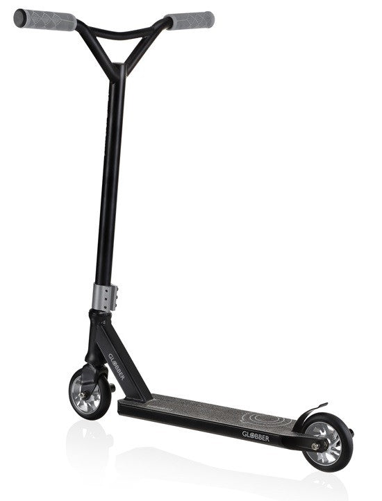 Тротинетка За Фристайл И Скачане Gs 720 - Черна / Сива --- BebeMama