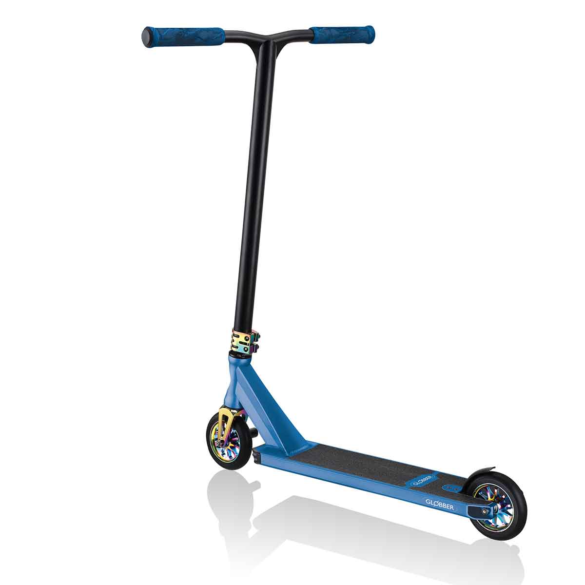 Ултраздрава Фрийстайл Тротинетка Globber Gs 900 Deluxe - Черна/Синя --- BebeMama