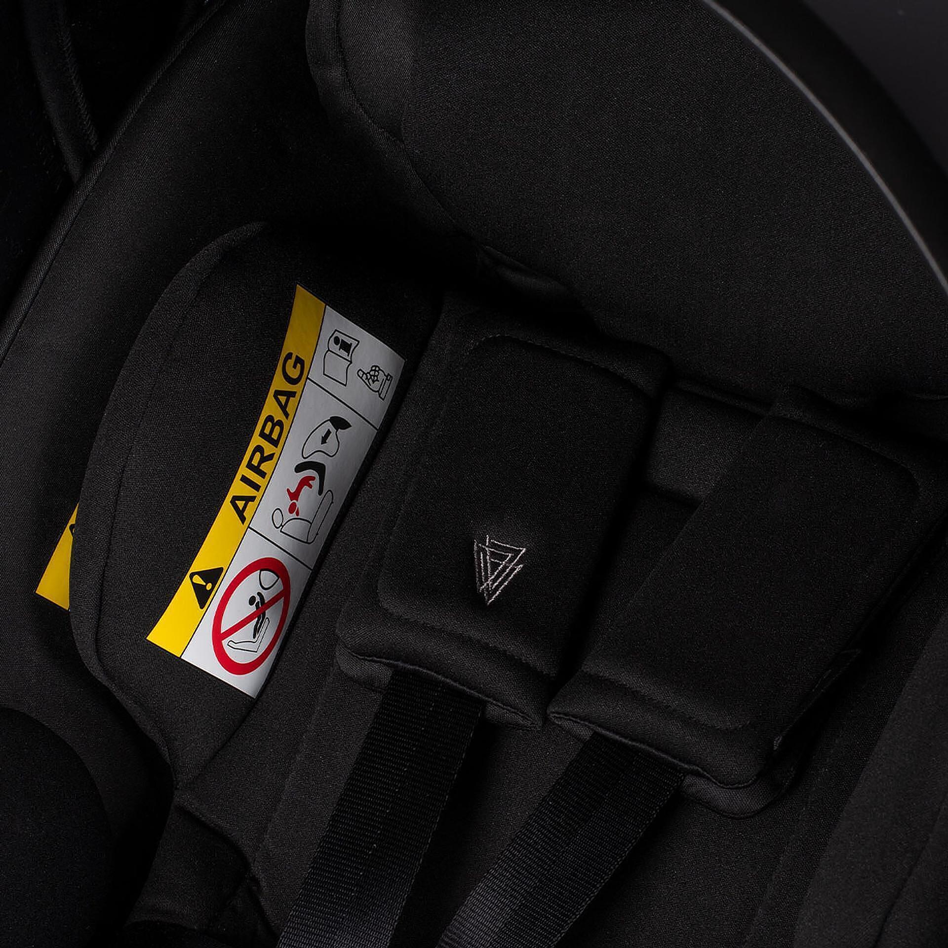 Стол За Кола Engo I Size Без Адаптори (0 13 Кг.) Black Venicci